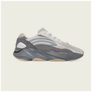 Brand new, just opened Yeezy boost 700 V2 in color Tephra.